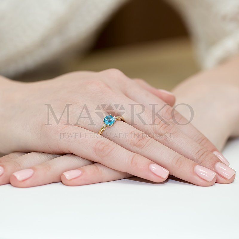 pierścionki zaręczynowe - topaz